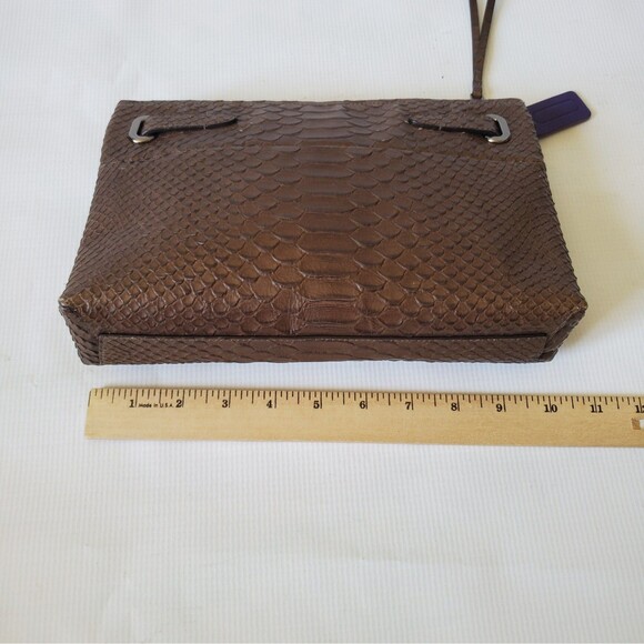 Coach Vintage Large Borough Python Embossed Leather Wristlet Clutch Zip Preppy - Picture 9 of 12